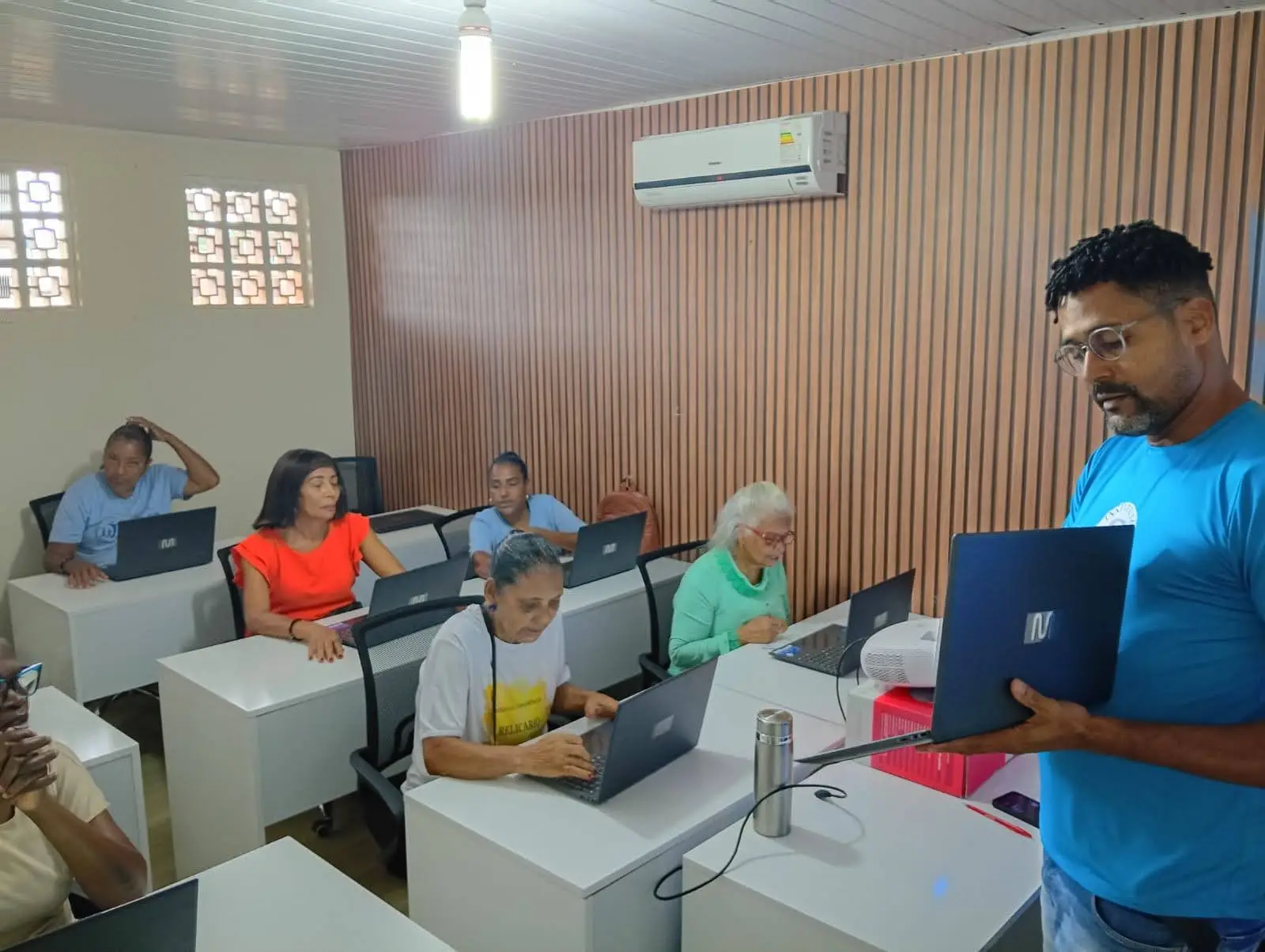 Reunião com as mulheres